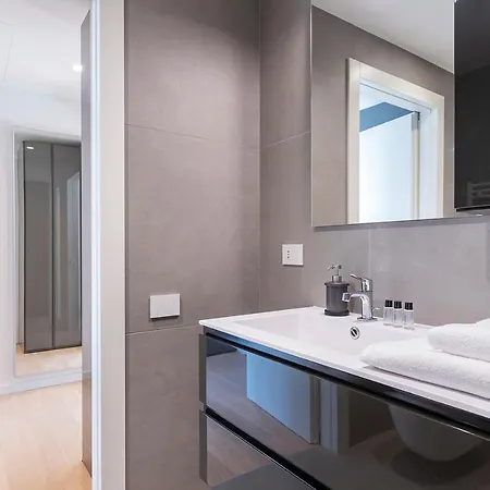 Easyhomes-Central Tower Milan Exterior photo